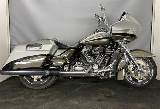 HARLEY DAVIDSON ROAD GLIDE CVO *** garantie ***