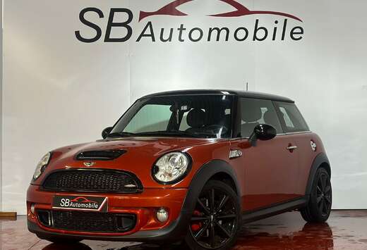 MINI 1.6i JOHN WORKS // BI-XENON // GPS // GARANTIE / ...