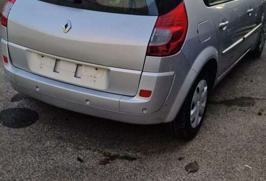Renault Avantage
