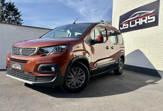 Peugeot 1.5 BlueHDi*1er PROP*AUTO*GPS*CAMERA*PDC*AIRC ...