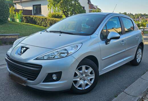 Peugeot 207 1.4i Access ( 86 500km)