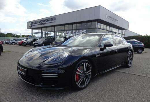 Porsche GTS 4.8 V8 441pk