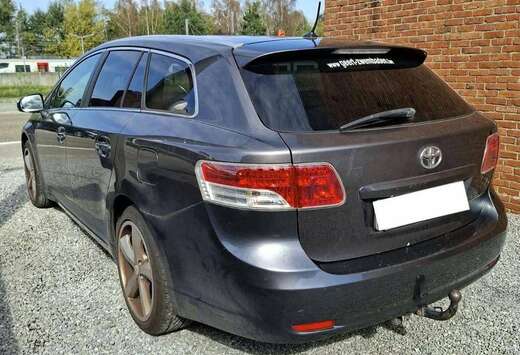 Toyota Avensis SW 2.0 D-4D Executive II DPF