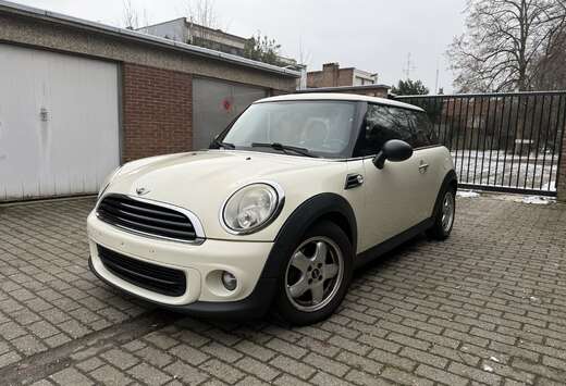 MINI Mini One Automaat.