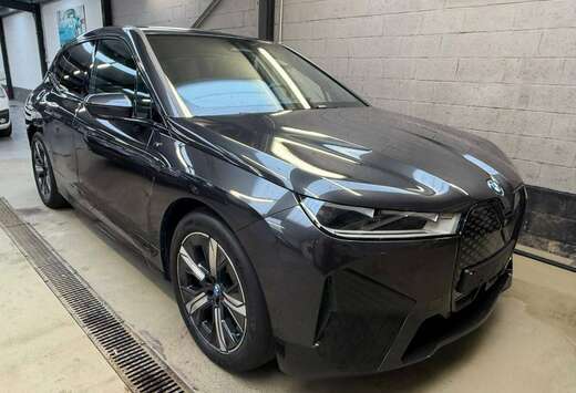 BMW iX 111.5 kWh xDrive50