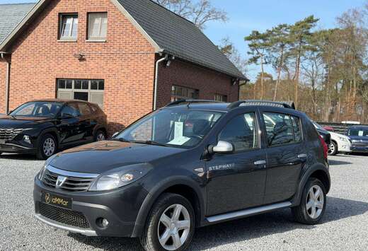Dacia Sandero Stepway 1.6i Stepway