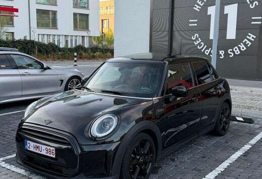 MINI Aut. Essential Trim