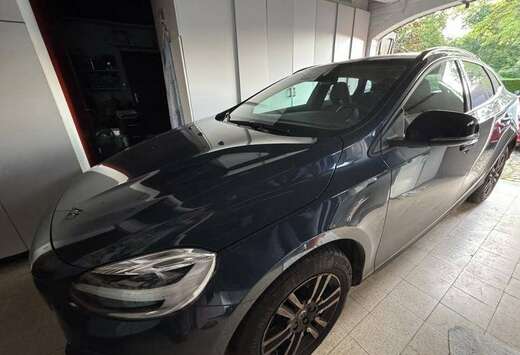Volvo V40 Cross Country 1.5 T3 Plus Geartronic