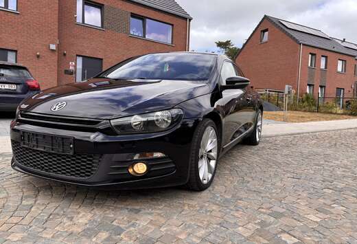 Volkswagen 1.4 TSI-2010-206.000km-navigation-Etat Sho ...