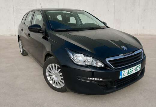 Peugeot 1.2 Benzine 2017 / 110 PK / Airco