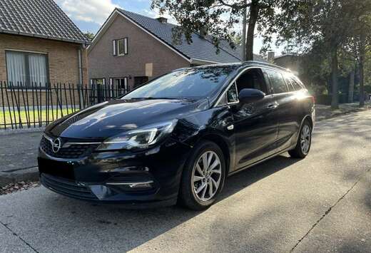 Opel Elegance - goed uitgerust met opties - Gekeurd
