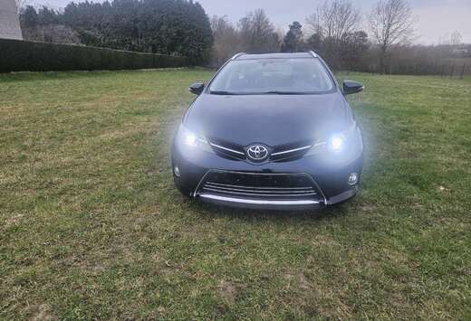 Toyota 1.6 Valvematic Touring Sports Executive