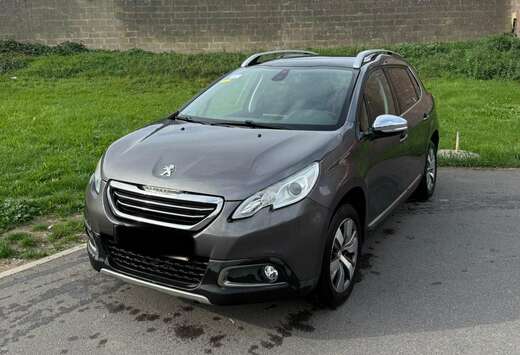 Peugeot 2008 1.2i PureTech Allure S