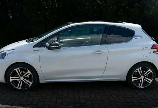 Peugeot 208 1.2 PureTech GT Line S