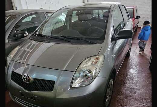 Toyota 1.0i VVT-i Terra