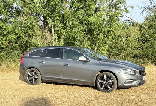 Volvo 2.0 D3 Momentum R-Design