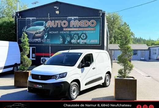 Peugeot 1.5 BlueHDi L1 *24 000 KM */* Gps * Clim *