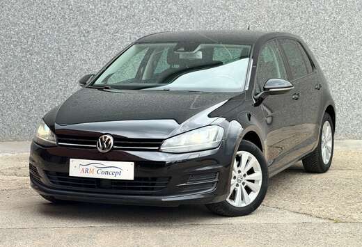 Volkswagen Golf 1.2 TSI Highline Essence Cuir/Massage ...