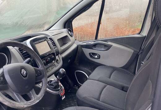 Renault Voiture Accidente