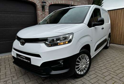 Toyota | BTW INCL | BENZINE | 3 ZIT | NAVI | CAMERA | ...