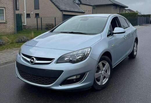 Opel Astra 1.9 CDTi Enjoy