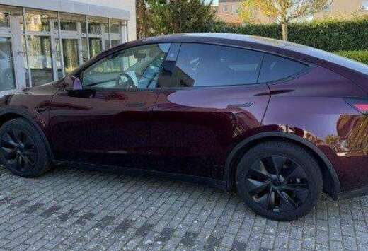 Tesla Model Y 83.1 kWh Long Range RWD