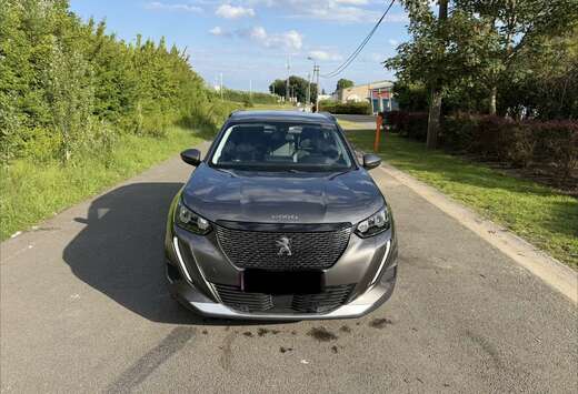 Peugeot PureTech 130 EAT8 Allure