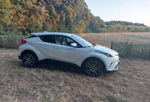 Toyota C-HR Hybrid 1.8i Toyota Garantie tot 01/2027