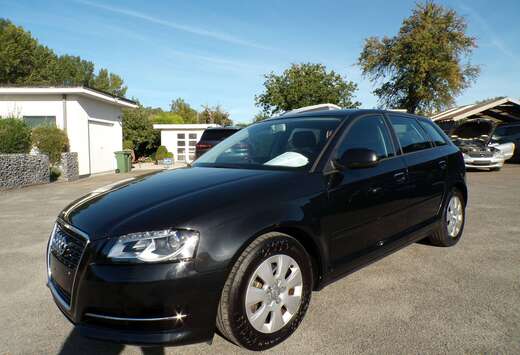 Audi A3 Sportback 1.6 TDi Aut Airco/Garantie/Gekeurd