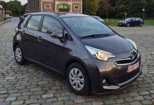 Toyota Verso S 1.33 VVT-i Lounge Multidrive S