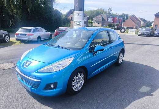 Peugeot 207  1.4i Access
