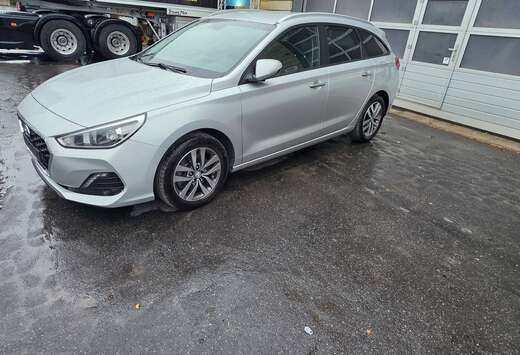 Hyundai i30 SW 1.0 T-GDi Twist Car Play, Android Auto ...