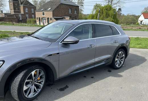 Audi 55 quattro advanced