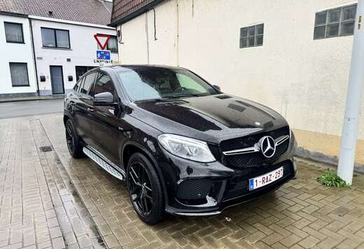 Mercedes-Benz Coupé 4-Matic