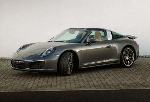 Porsche 911 Carrera 4S Targa \