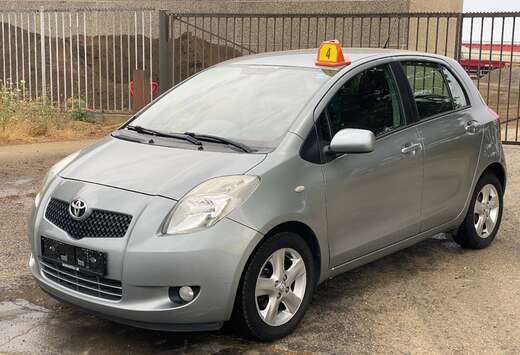 Toyota 1.3i VVT-i 16v Linea Sol
