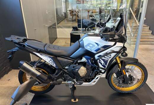 DS800 Rally