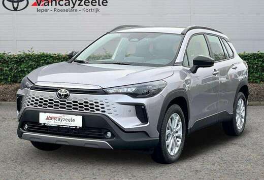 Toyota Dynamic+Safetypack+cam+nav+sens V&A