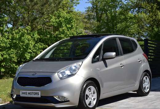 Kia Venga 1.4i ** TOIT PANO/OUVRANT ** GPS ** GARANTI ...