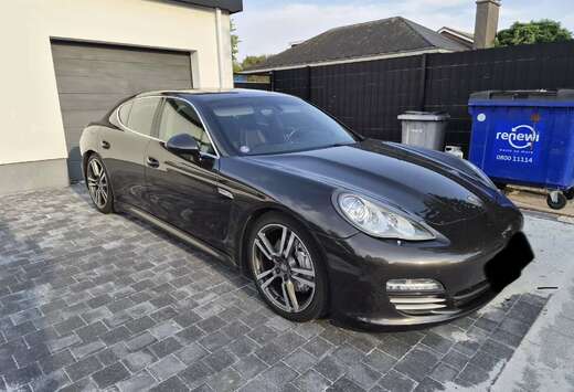 Porsche S 4.8i V8 PDK