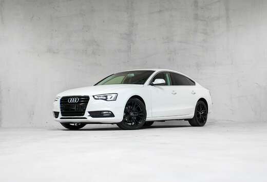 Audi  19\' S-LINE  BLACK PACK  ATTACHE REMORQUE