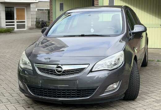 Opel Sports Tourer 1.7 CDTi ECOTEC Sport DPF