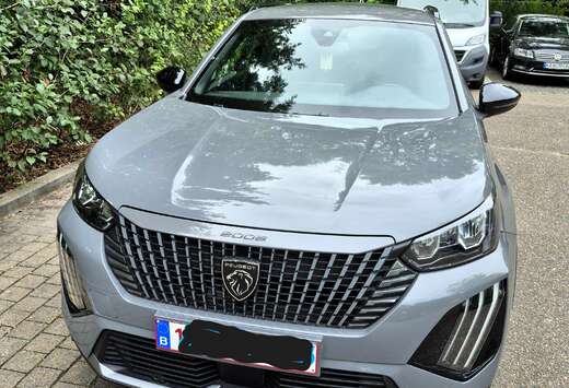 Peugeot 2008 PureTech 130 EAT8 Allure