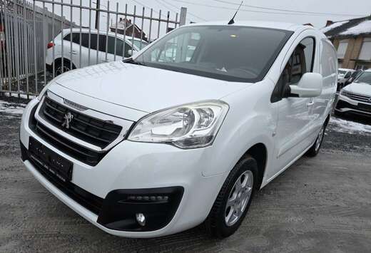 Peugeot 1.6 BlueHDi 100NAVICAMTREKHCRUISECARPLAY