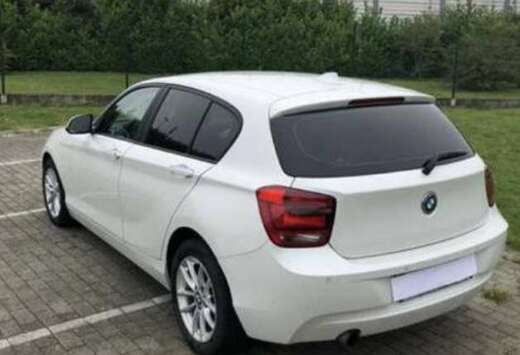 BMW 116i Checkered Flag