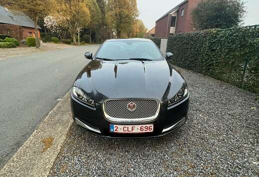 Jaguar XF 2.0 T Portfolio