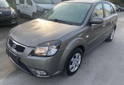 Kia Rio 1.4i Easy