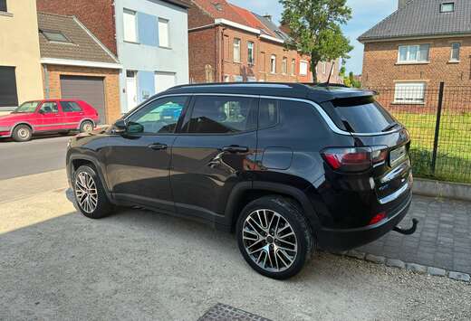 Jeep 1.3LI4 TURBO PHEV ENGINE