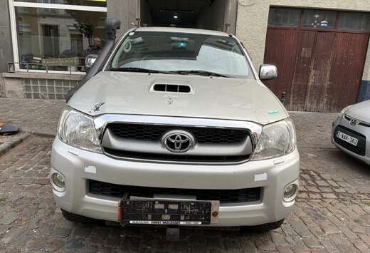 Toyota 3.0 D-4D 4WD SR UNIQUEMENT L\'EXPORTATION