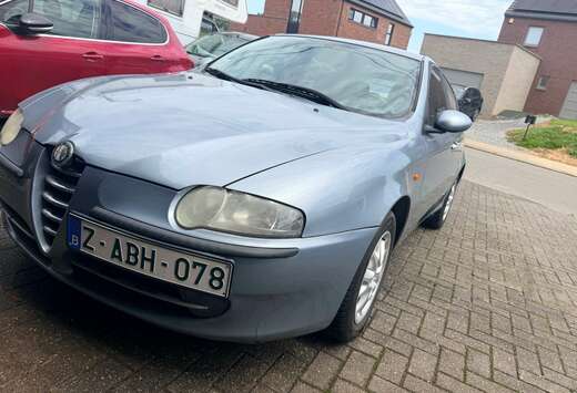 Alfa Romeo 147 1.6i 16v TS Full Options * Prête à i ...